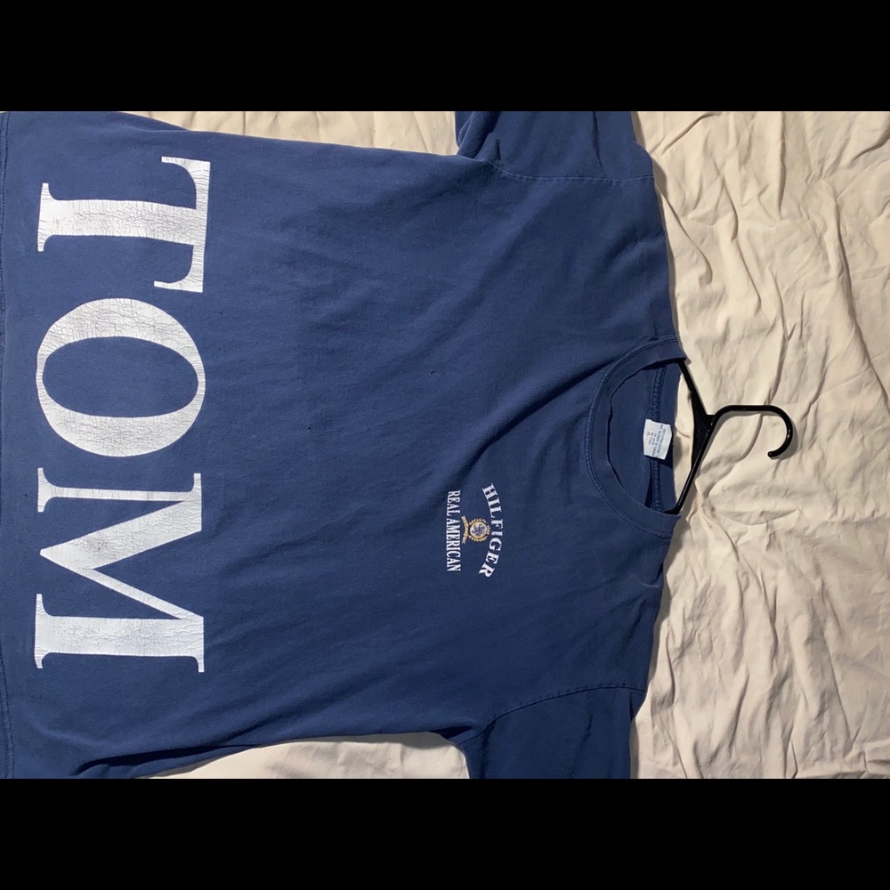 Vintage Tommy Hilfiger t shirt
